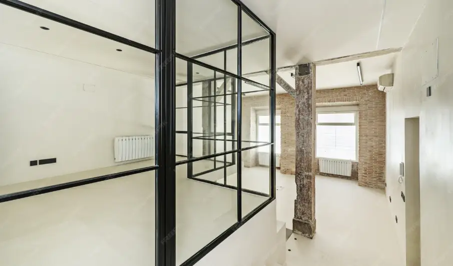 Glass partition installation